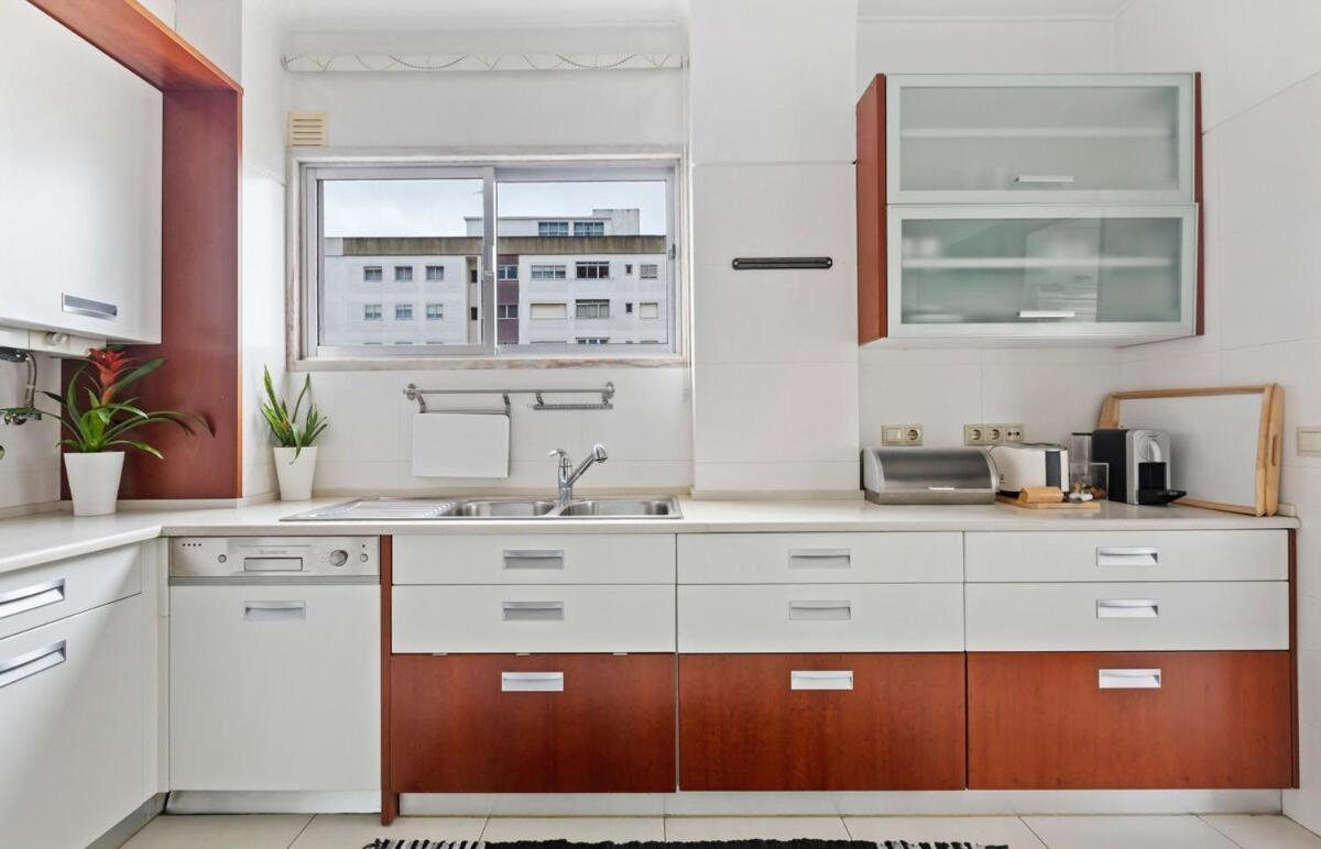 Spacious 3 Bedroom Apartment In Lissabon Buitenkant foto