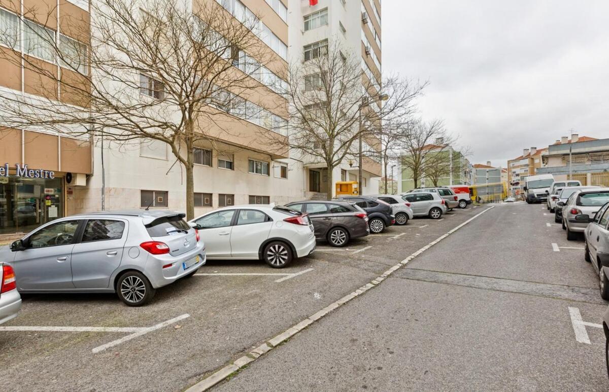 Spacious 3 Bedroom Apartment In Lissabon Buitenkant foto